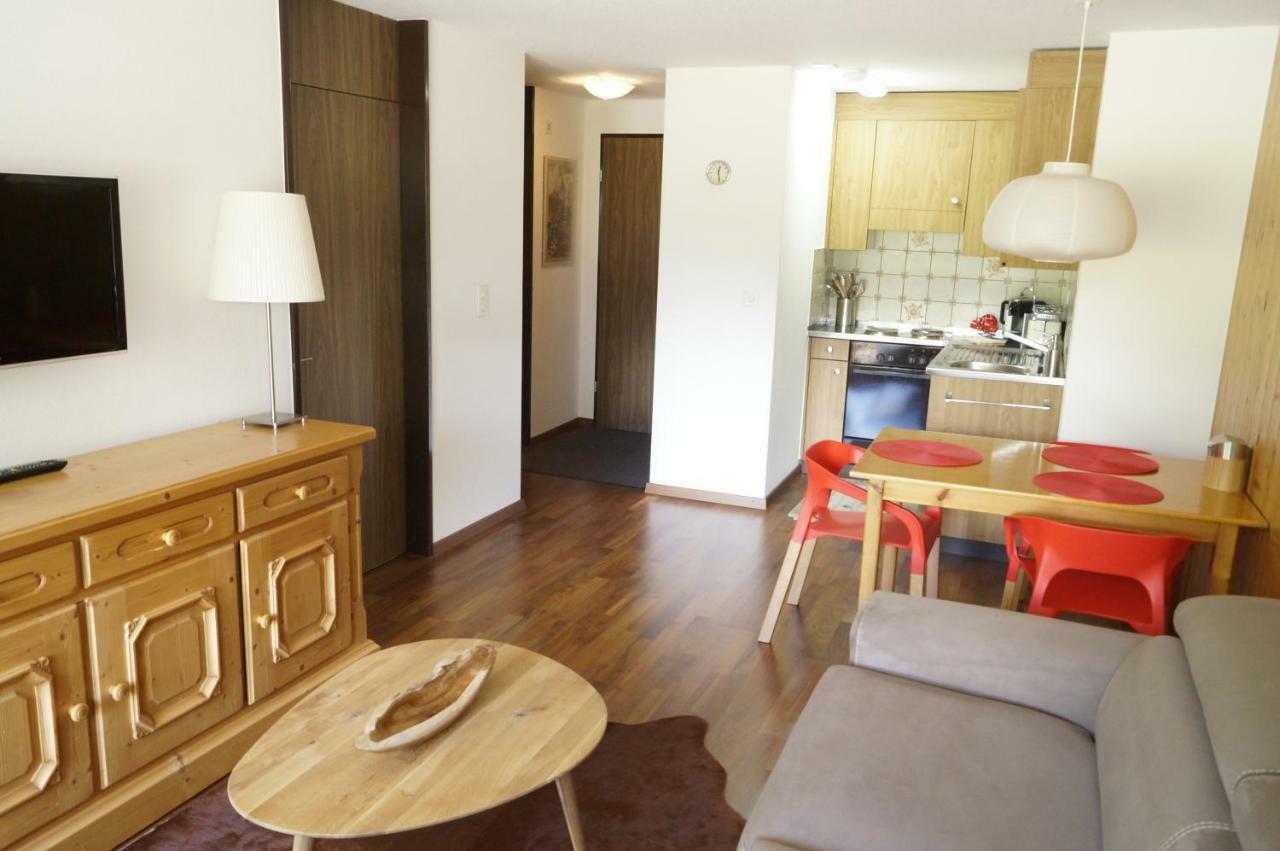 Monte Rosa D 412 Aparthotel Tasch Ngoại thất bức ảnh