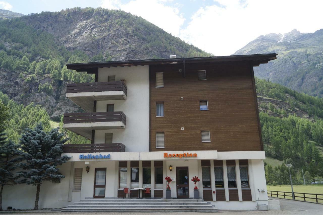 Monte Rosa D 412 Aparthotel Tasch Ngoại thất bức ảnh